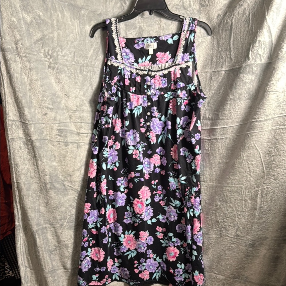 Nightgown‎ plus size 2X Aria Collection Floral Patterned excellent condition